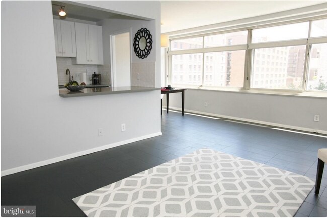 Primary Photo - 2401 H St NW