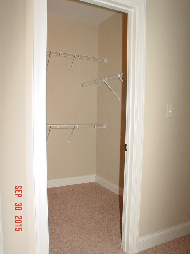 Building Photo - 124 Hurdle Ln