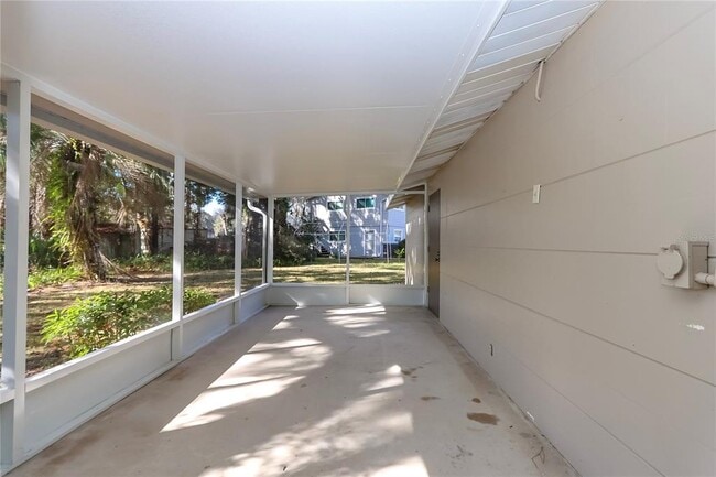 Building Photo - 11440 E Blue Cove Dr