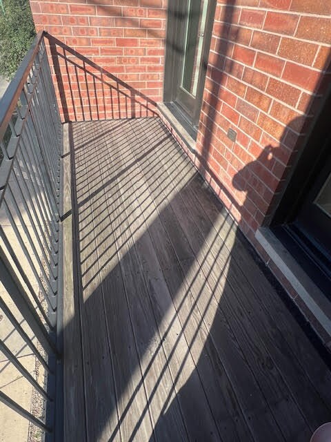 Building Photo - 4812 W Montrose Ave