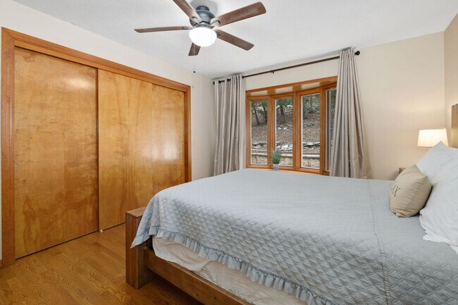 Building Photo - 814 County Rd 1524