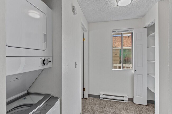 Building Photo - Free rent through June! Amazing one bedroo...
