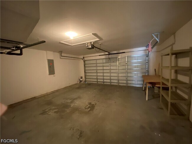 Building Photo - 2030 NW 8th Terrace