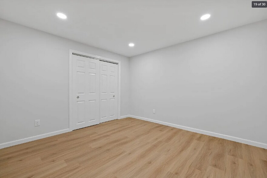Building Photo - 41 Whisconier Vlg