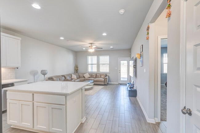 Building Photo - 2917 Birch Pk Path