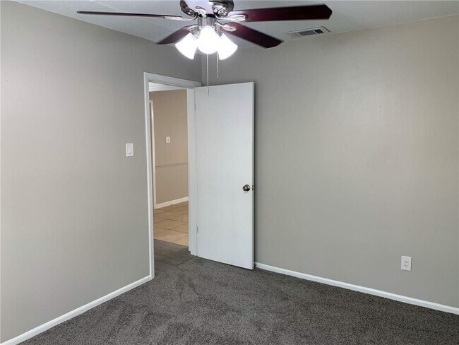 Building Photo - 11303 Titian Dr