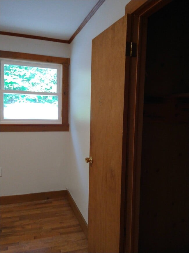 Building Photo - 295 Ozzie Cornett Dr