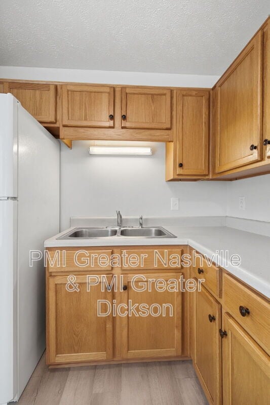 Building Photo - 1208 Coreland Dr