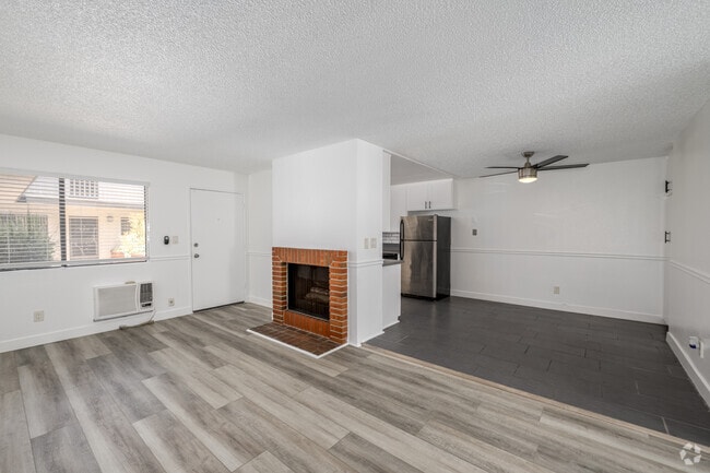 Interior Photo - Villa D' Roga LLC