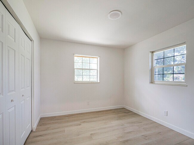 Building Photo - 2075 37th Ave