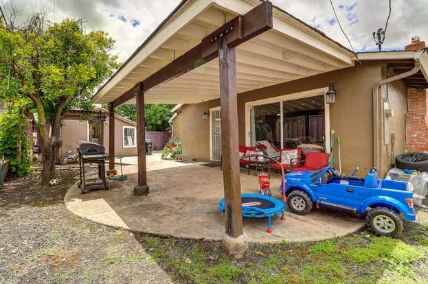 Building Photo - 384 Mccovey Ln