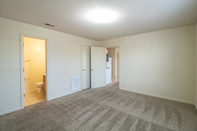 Building Photo - 3292 Tower Dr