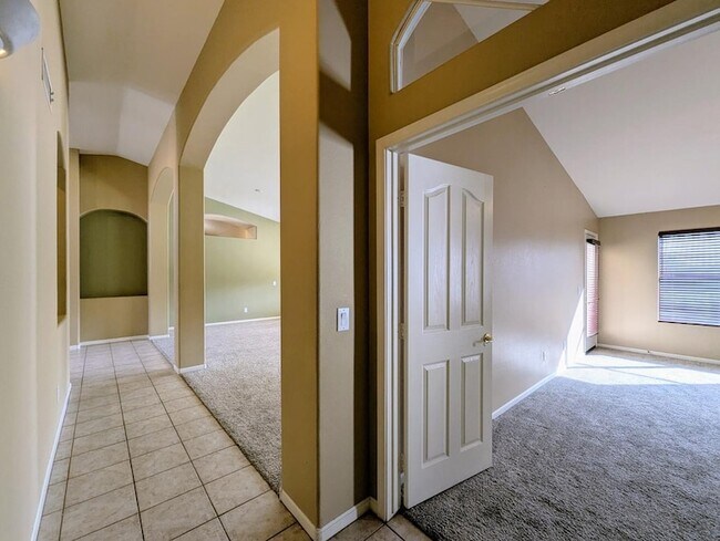 Building Photo - 12417 W Encanto Blvd