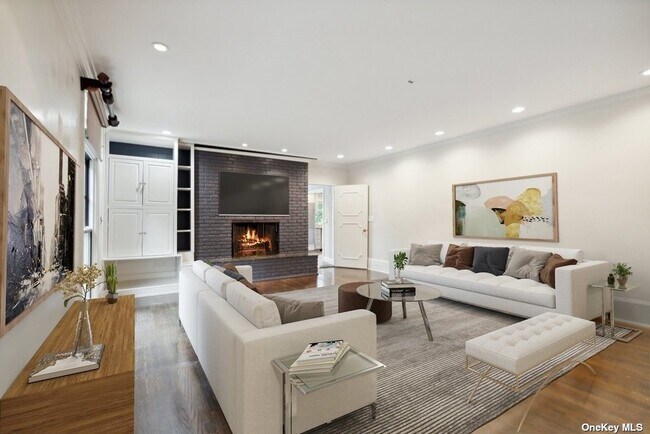 Building Photo - 157 Linden Ln