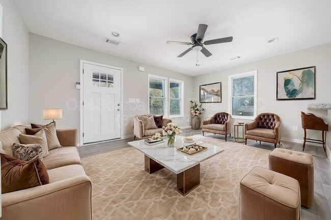 Building Photo - 665 S Eugenia Pl NW