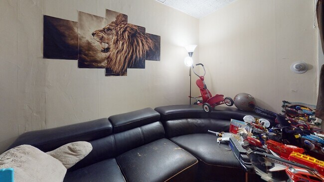 Building Photo - 46-50 Plymouth St