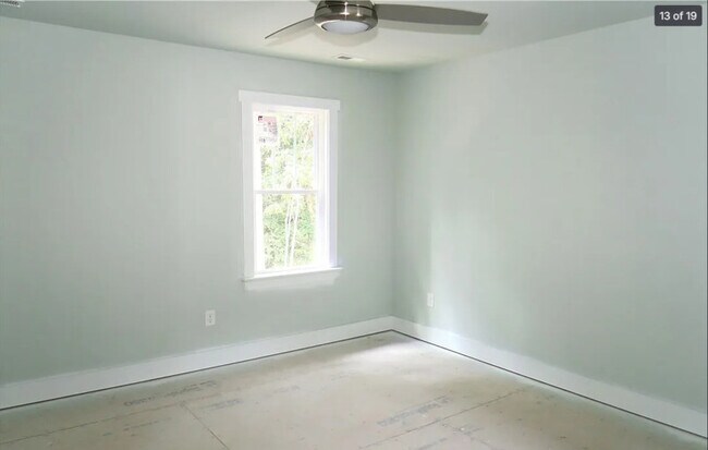 Building Photo - 16208 Pauline Ave