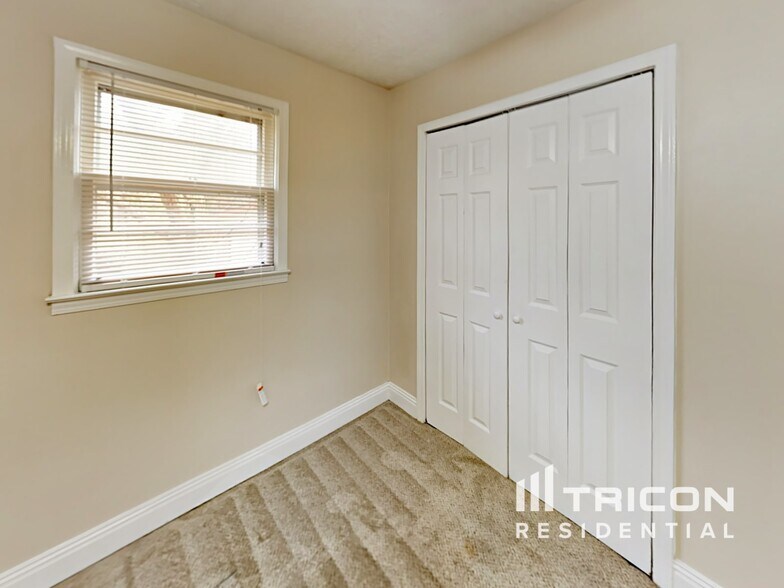 Building Photo - 3151 Ridgecrest Dr
