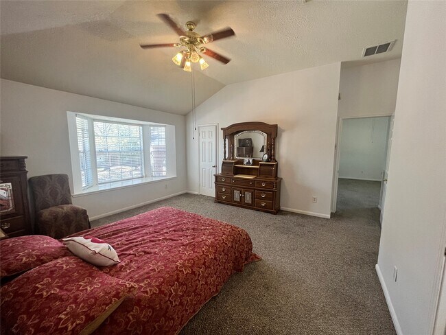 Building Photo - 28723 Sedgefield St