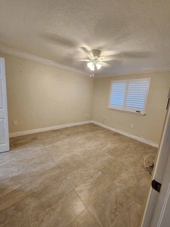 Building Photo - 21000 SW 87th Ave