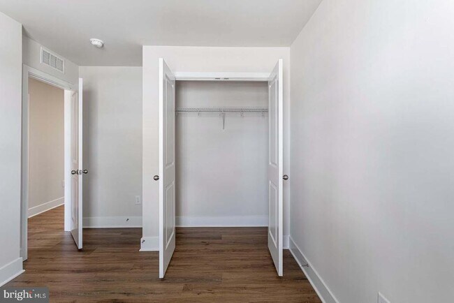 Building Photo - 236 MATILDA