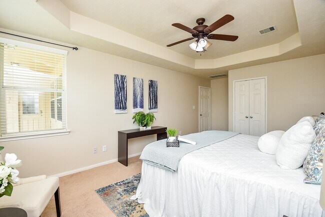 Building Photo - 26302 Sandahl Ct