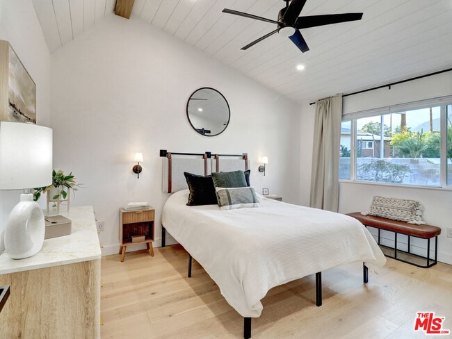 Building Photo - 39390 Marietta Cir