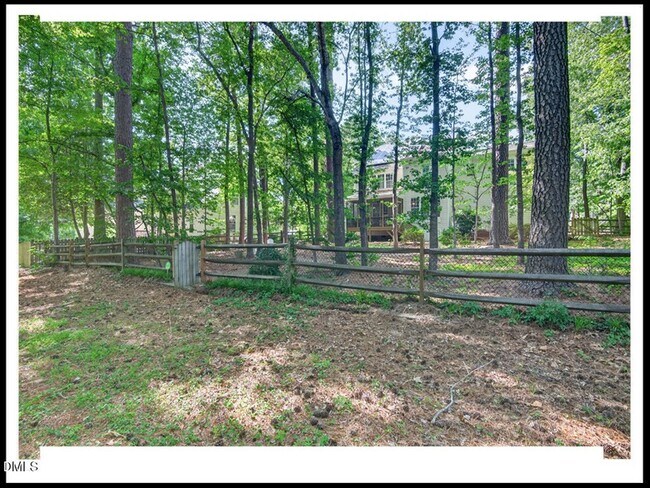 Building Photo - 5207 Tahoe Dr