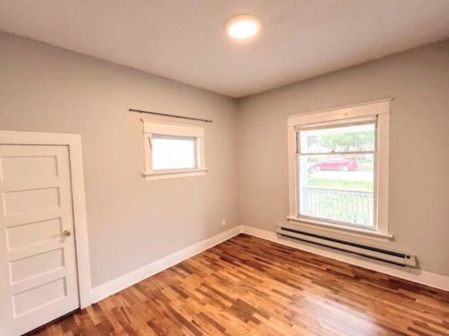 Building Photo - City Living, Cozy Vibes – Tacoma Retreat R...