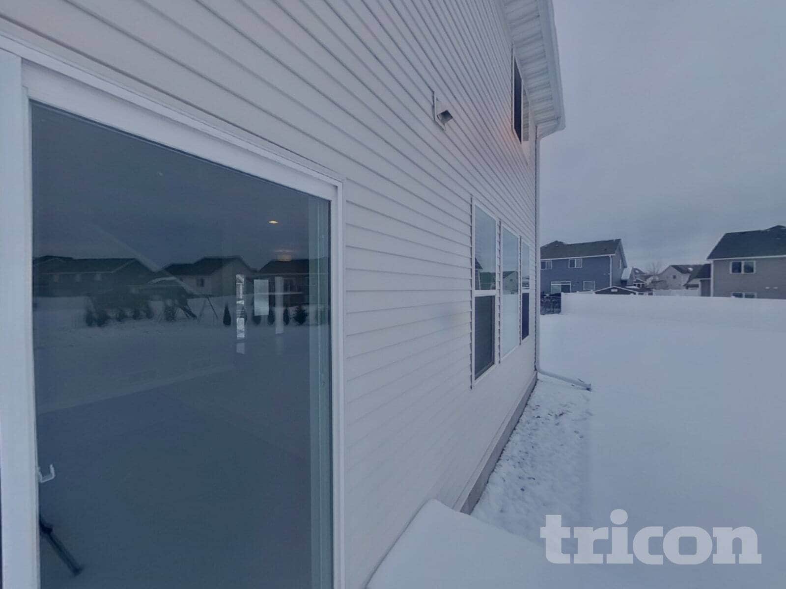 Building Photo - 14060 Ailesbury Ave