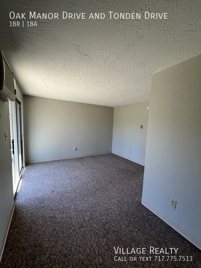 Building Photo - 228 Oak Manor Dr