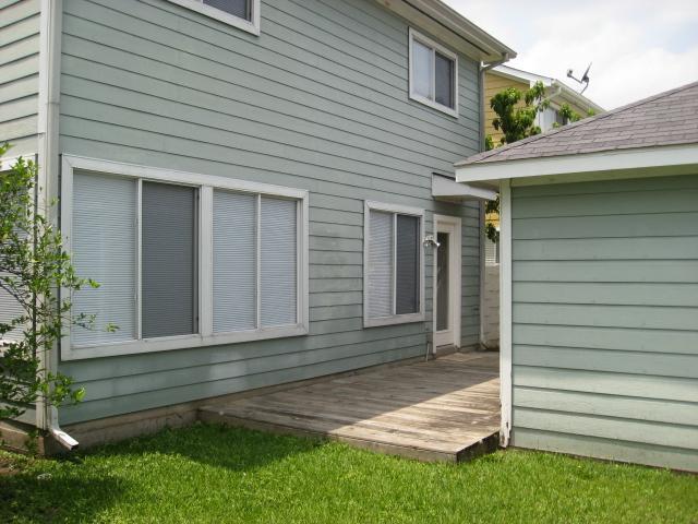 Building Photo - 15835 W Park Ct