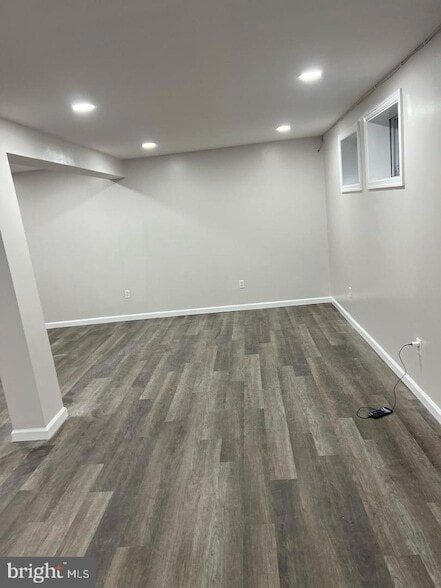 Building Photo - 7117 Hadlow Ct