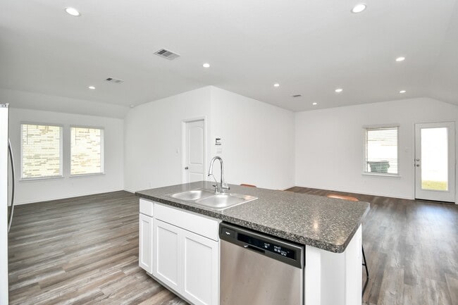 Building Photo - 5315 Castlebury Meadows Dr