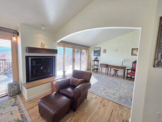 Building Photo - 4055 Sleeping Indian Ln