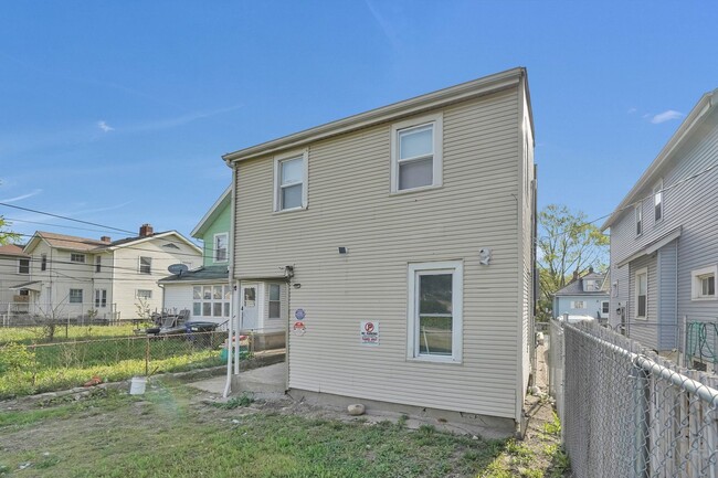 Building Photo - 361 S Harris Ave