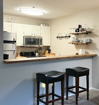 Building Photo - 310 E 11th Ave