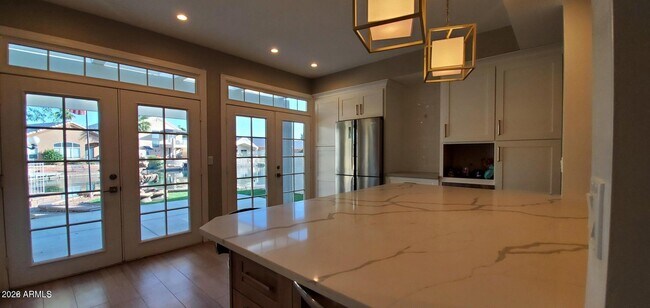 Building Photo - 1301 W Windrift Way