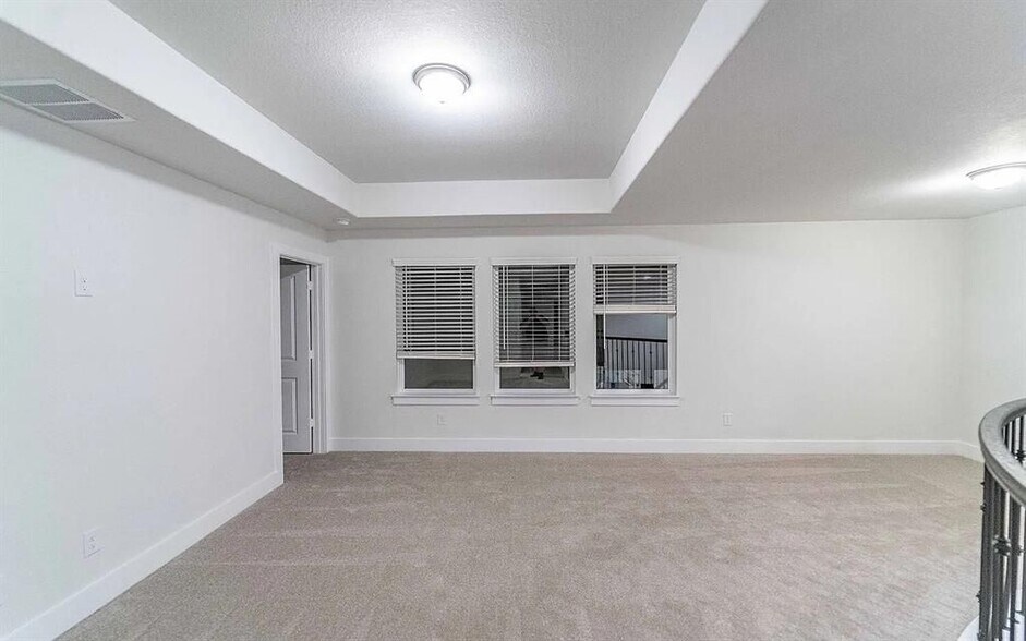 Building Photo - 213 Alicante Ln