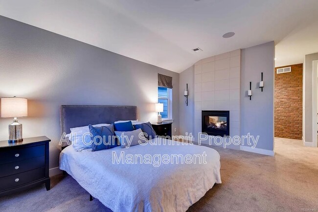 Building Photo - 1112 S Grant St