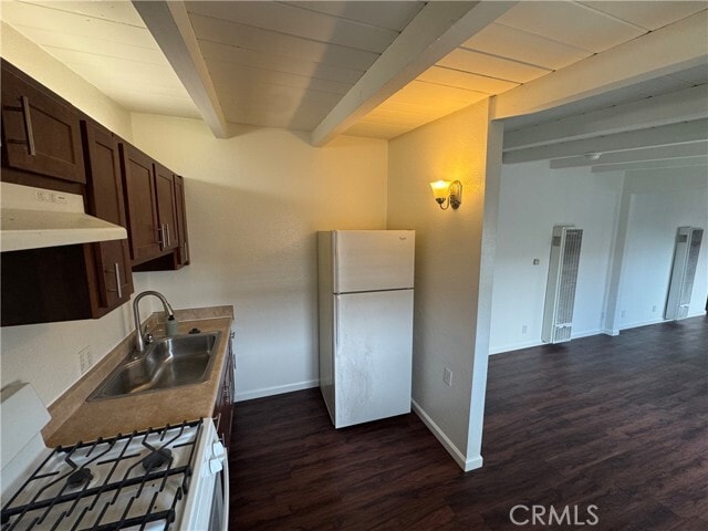 Building Photo - 104 Avenida San Dimas