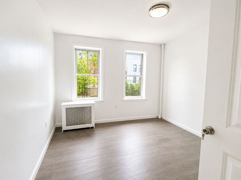 Building Photo - 25-45 44th Street, 2