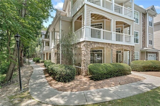 Building Photo - 1032 Whitshire Way