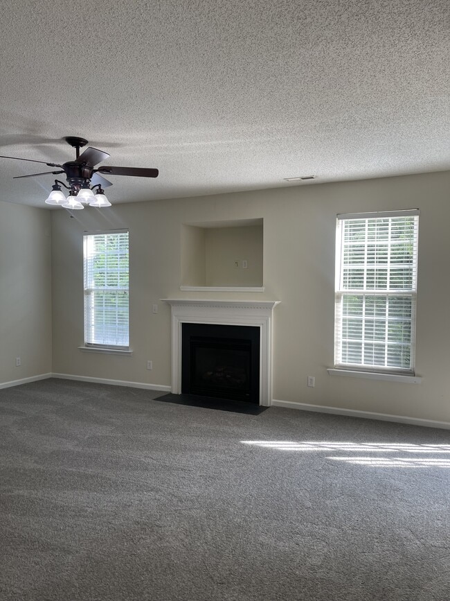 Building Photo - 3713 Single Leaf Cir
