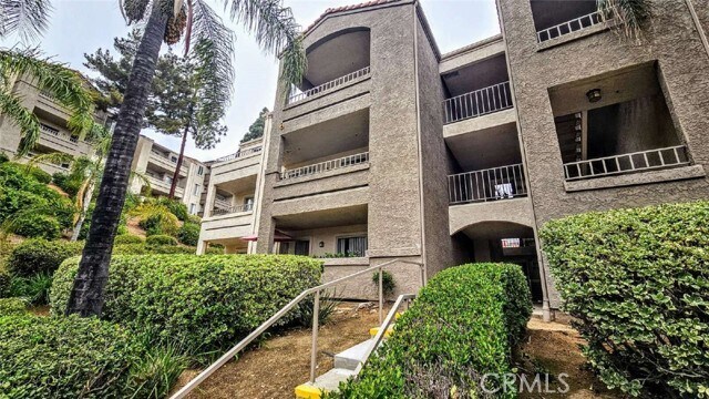 Primary Photo - 1020 Vista Del Cerro Dr