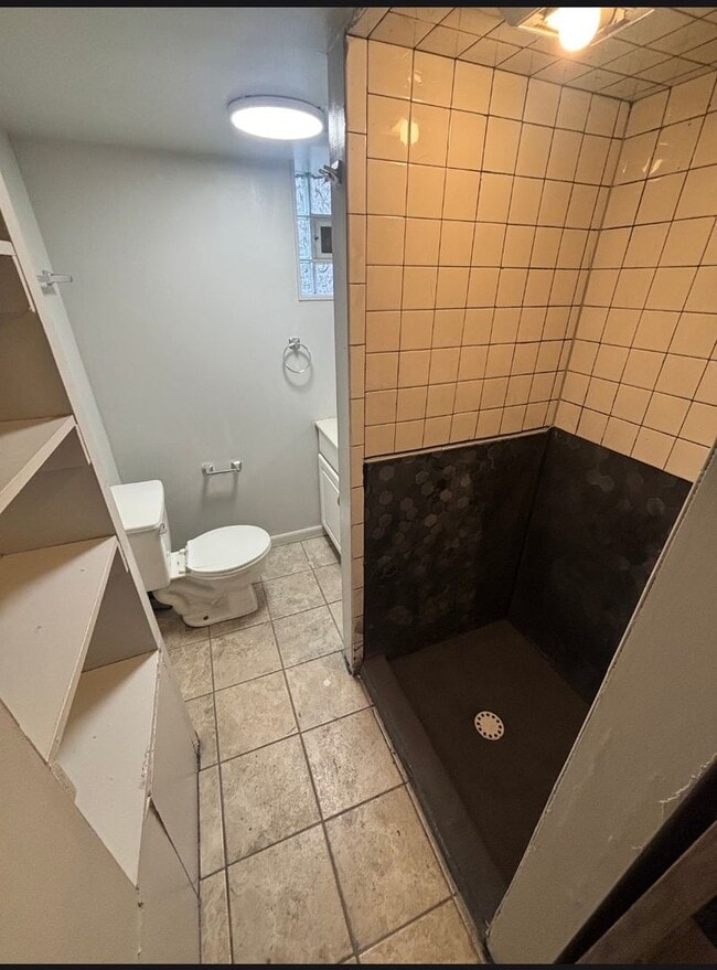 Building Photo - Fully updated 4 bedroom 2 bathroom house for rent!