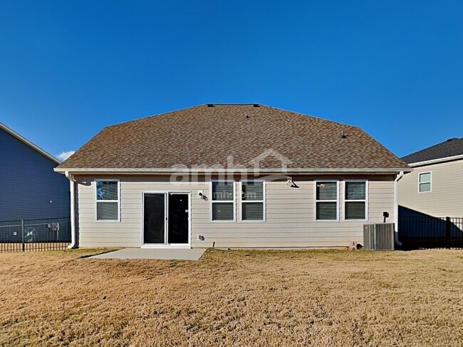 Building Photo - 173 River Hwy