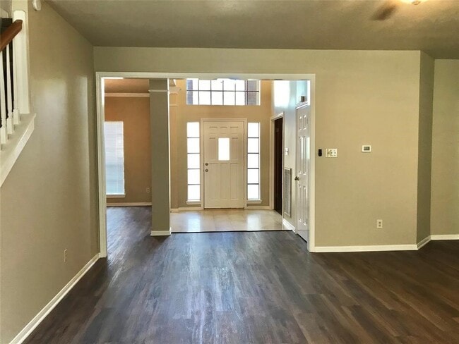 Building Photo - 835 Prairie Brook Ct