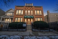 Building Photo - 3208 W Wabansia Ave