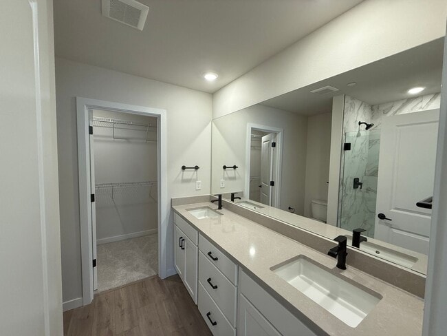 Building Photo - Brand New 2 bed/2.5 bath with 2-car garage...